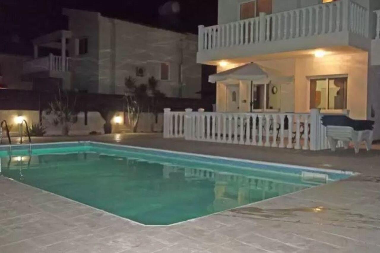Villa Marrika Ajía Nápa Kültér fotó